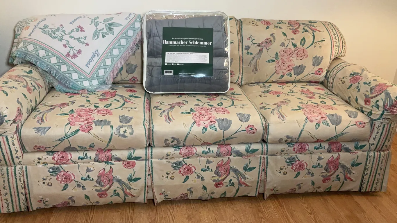 Sofa with Floral Print & Furniture Protective Cover