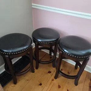 3 Swivel Bar Stools