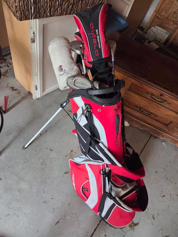 Golf Bag, clubs, and contents