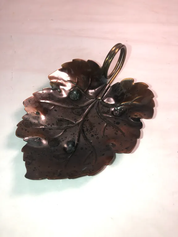 Coppercraft Leaf Shaped Trinket Dish