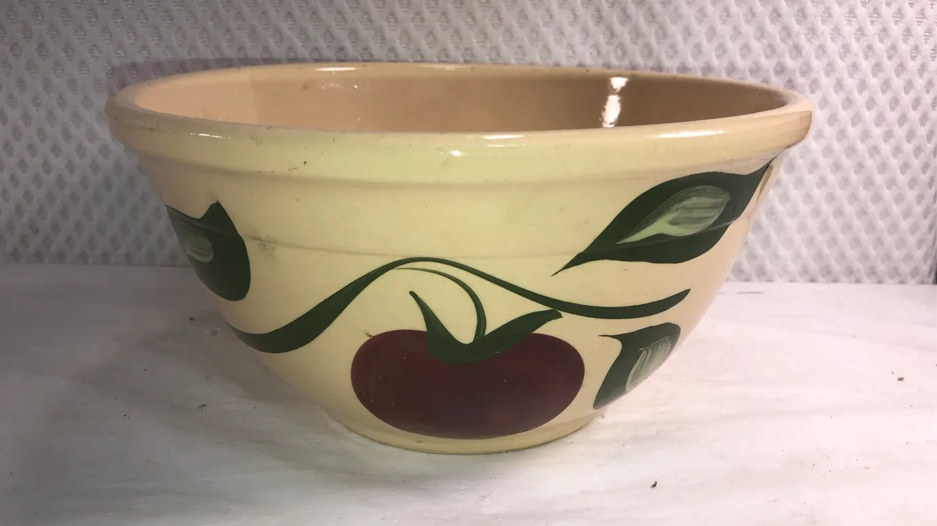 Watt Pottery #9 Mixing Bowl