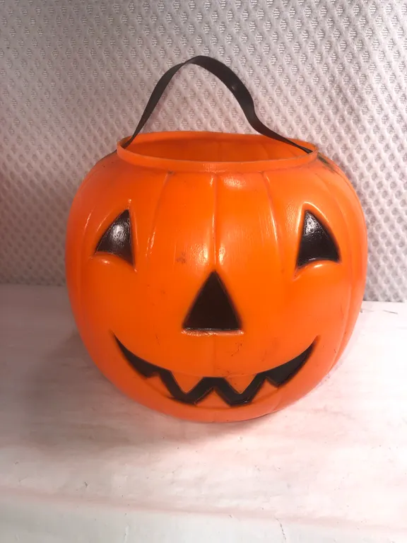 Empire Blow Mold Candy Bucket