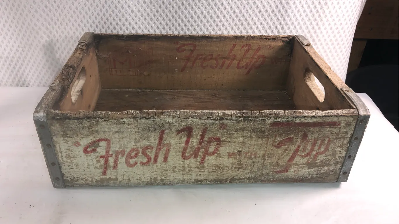 Vintage 7up Crate
