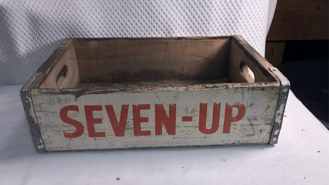 Vintage 7up Crate