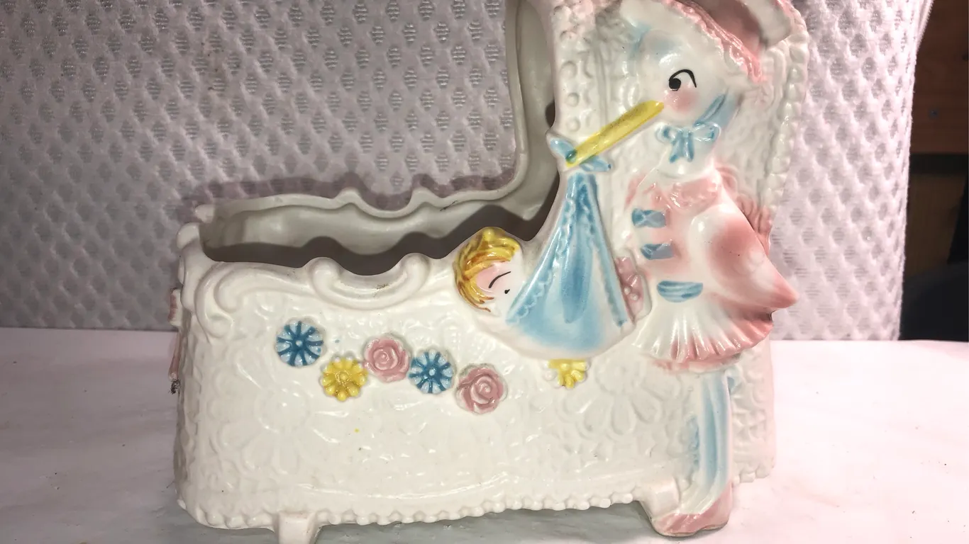 Napcoware Ceramic Baby Cradle Planter