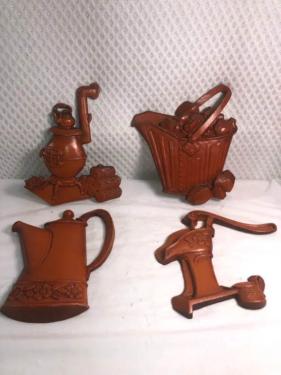 Sexton USA Cast Aluminum Wall Plaques