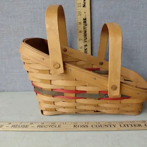 1996 Traditions Sharing Anerleas Past Veggie Basket 11.5"X8.5"'X7.5"
