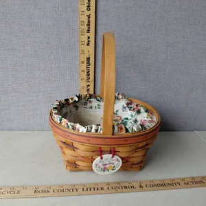 1995 Longaberger Easter Basket W/Liner, Protector, & Tie On 10.5"X9"X12.5"