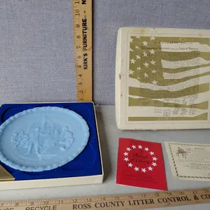 1976 Fenton #1/4 Plate "Give Me Liberty Or Give Me Death" W/Box Antique Powder Blue