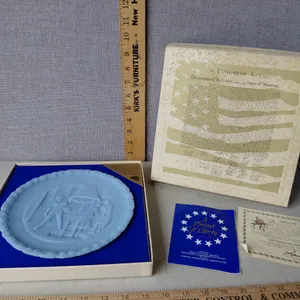 1976 Fenton #4/4 Plate "Proclaim Liberty Throughout All The Land" W/Box Antique Powder Blue