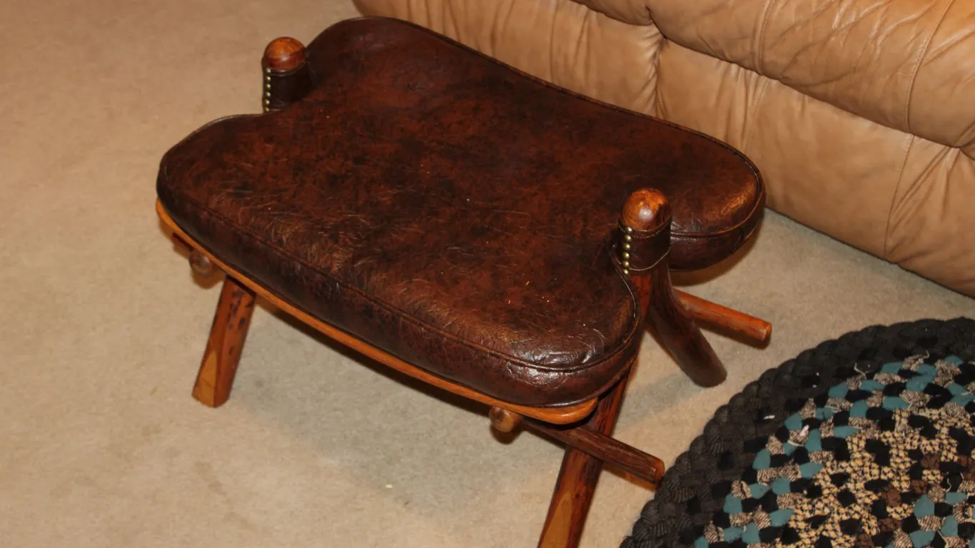 Camel Saddle Stool