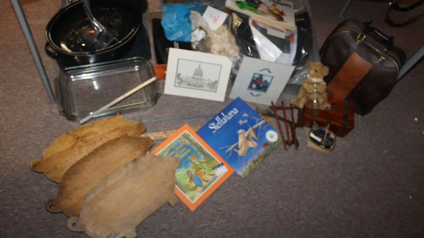 Household Goods & Décor