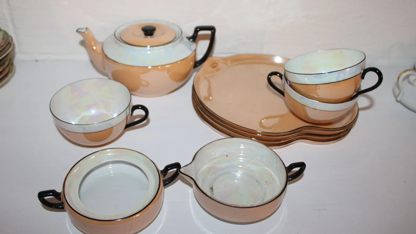 Peach Lusterware Tea Set