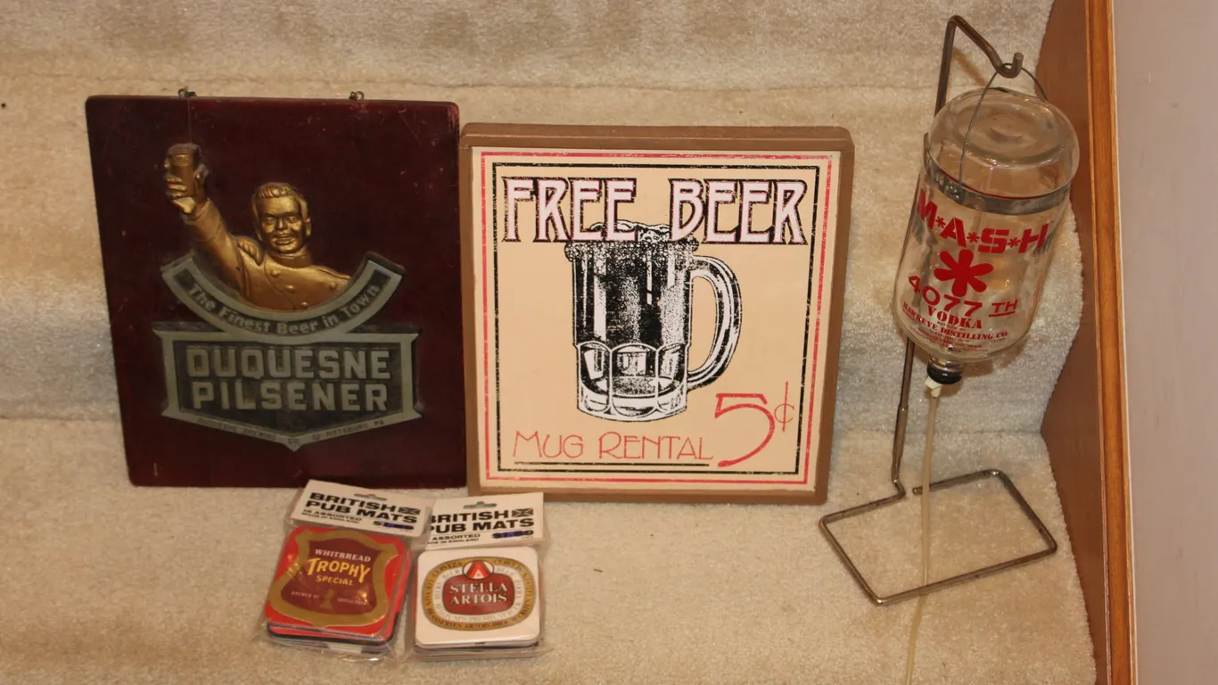 Beer Advertising & Décor