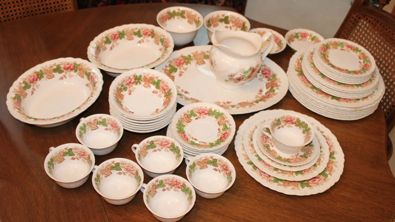 Wedgewood Wildbriar Floral Dinnerware Set