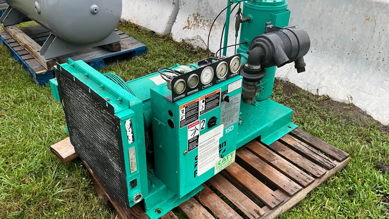 SULLIVAN PALATEK 15D STATIONARY AIR COMPRESSOR