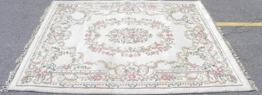 HAND KNOTTED WOOL AREA RUG / CARPET