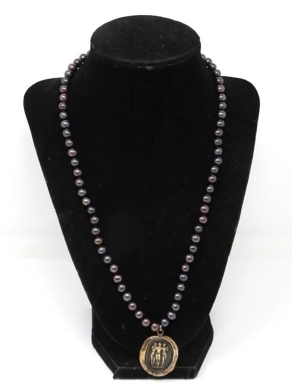 PYRRHA "THREE GRACES" TALISMAN PEARL NECKLACE