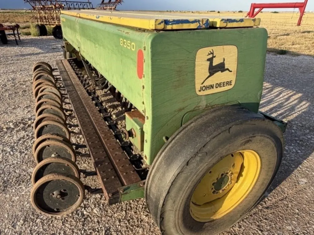 John Deere 8350 Grain Drill (1)