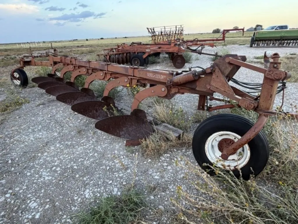 Wilrich 6 Bottom Plow