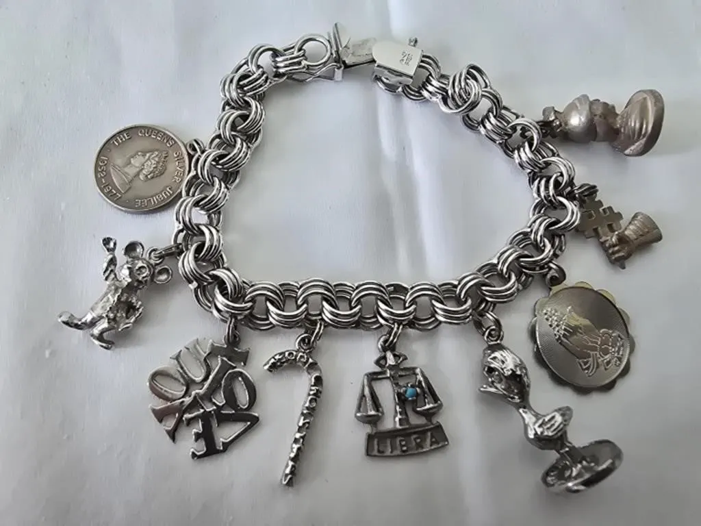Vintage Sterling Silver Charm Bracelet 38.7 grams