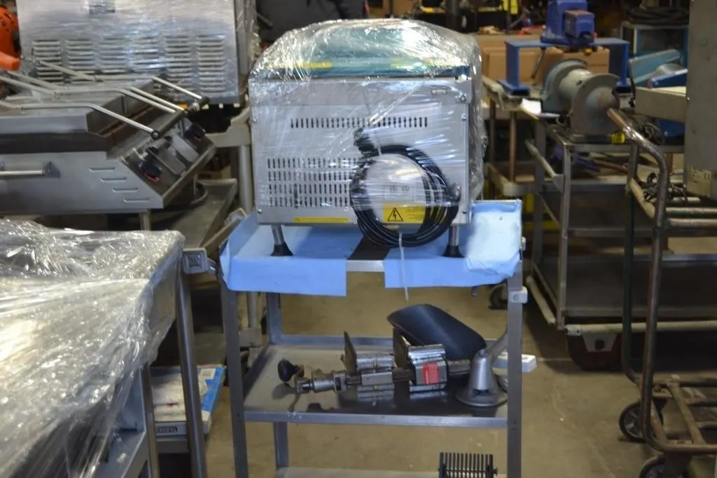 commercial Food Sealer / on cart