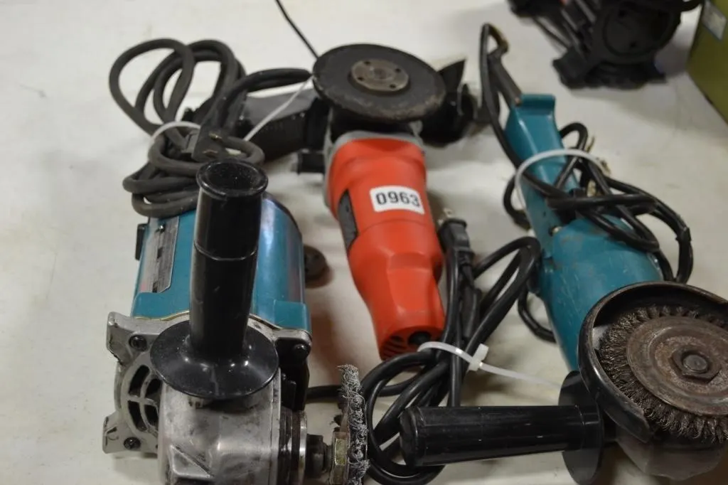 2Makita & 1 Black&Decker grinder with block plane