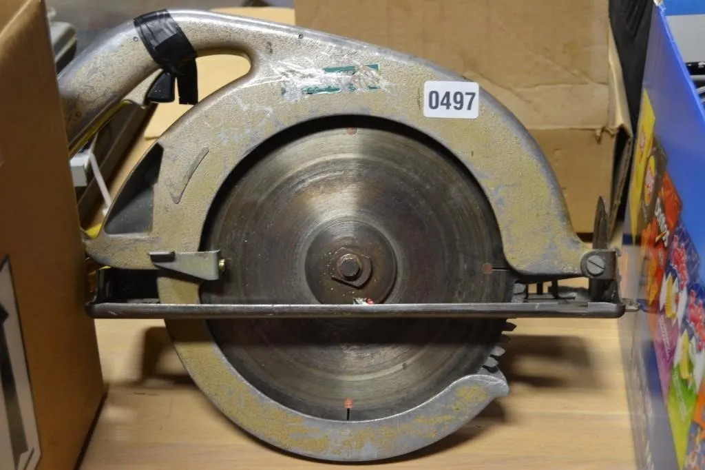 Makita circular 10Inch saw