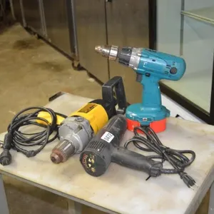 Cordless Makita drill & corded heat gun -1 Dewalt