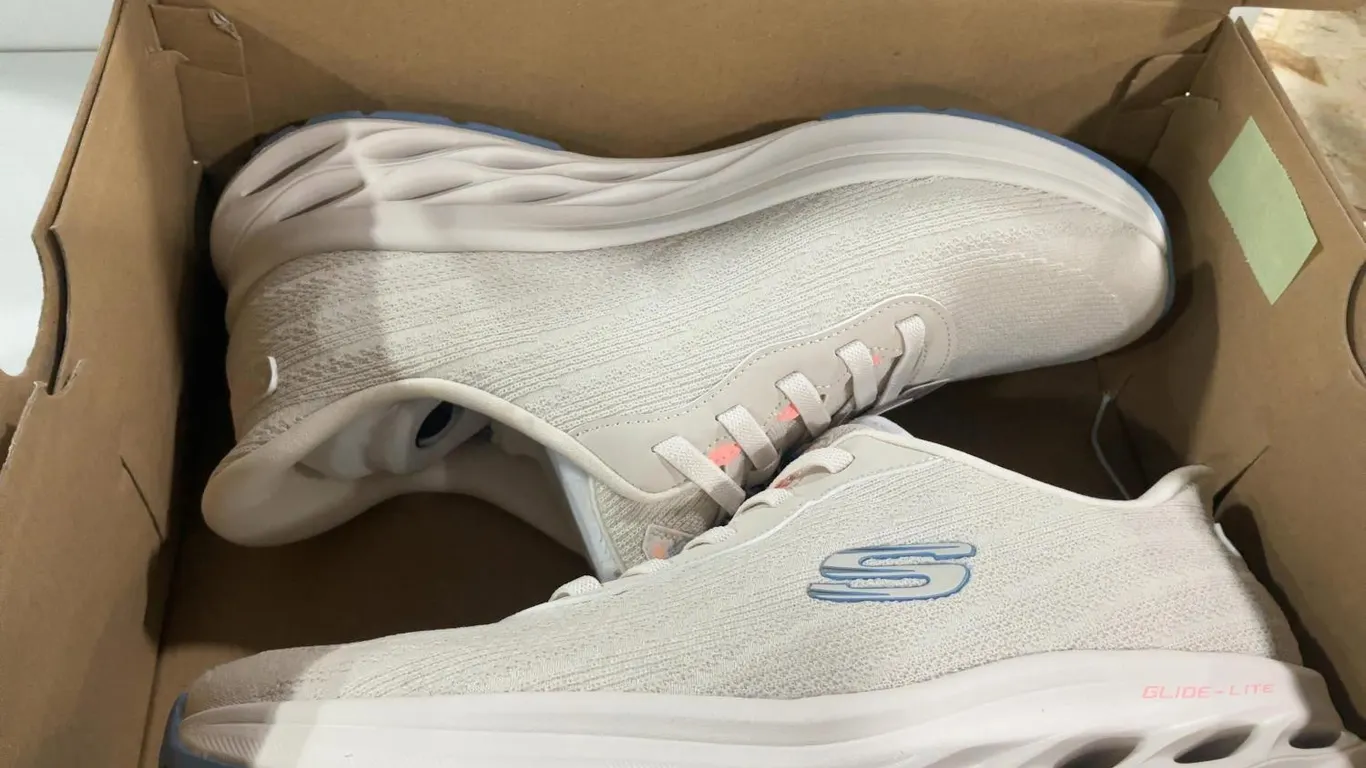 Skechers Glide-Lite Women Sneakers Beige