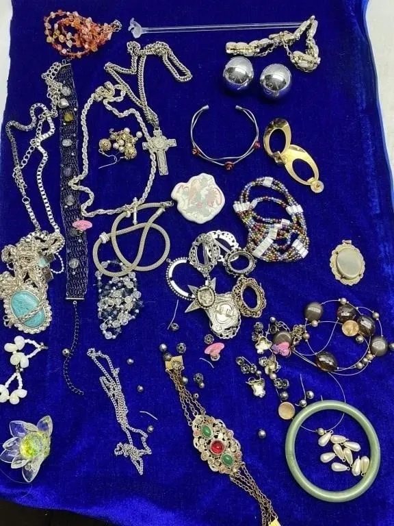 Mixed Costume Jewelry Lot - Necklaces, Bracelets,