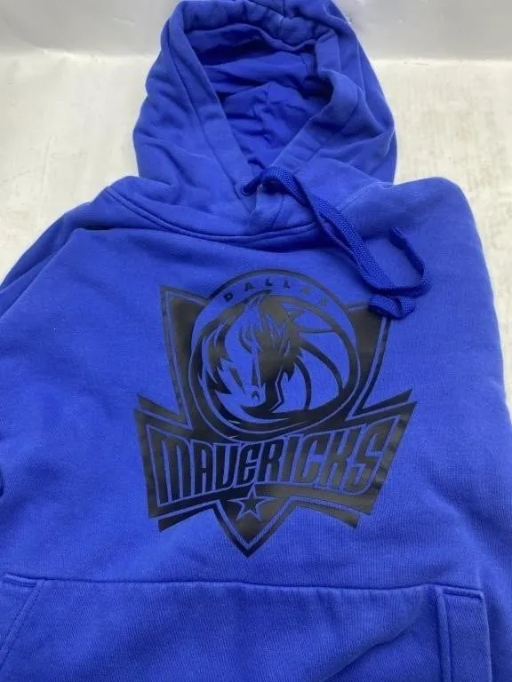 Dallas Mavericks Hooded Sweatshirt