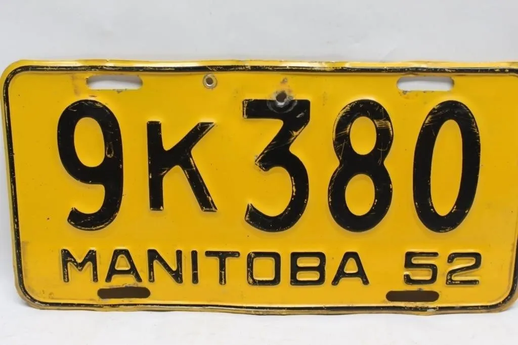 Manitoba 1952 License Plate 9K380