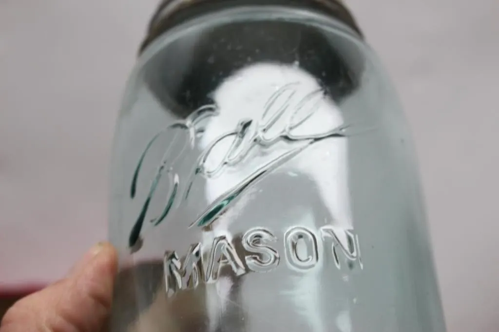 Antique Ball Mason Jar & Metal lid