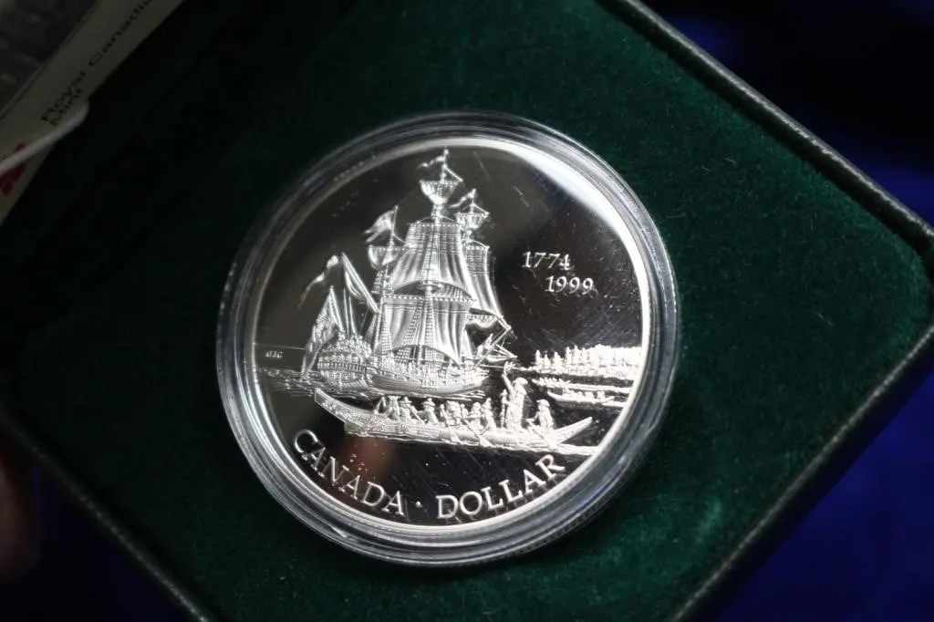 1999 Canada Silver Dollar - Queen Charlotte
