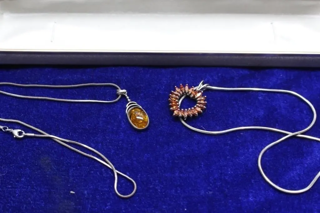 Silver Amber Pendant & Garnet Wreath Pendant