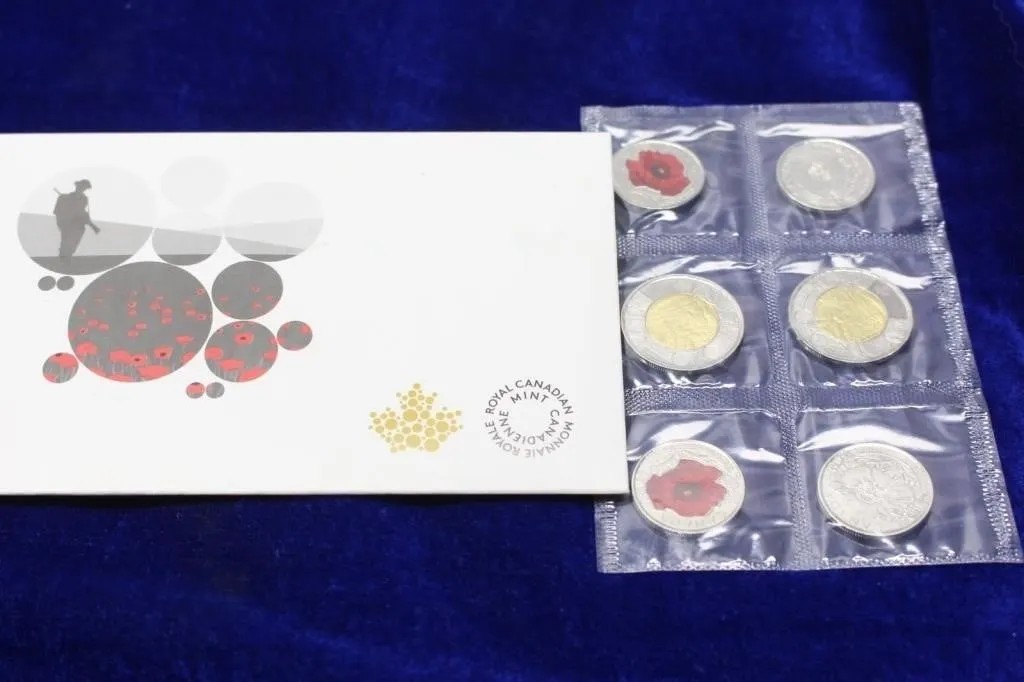 RCM 2015 Remembrance Coin Set with Poppy Coins