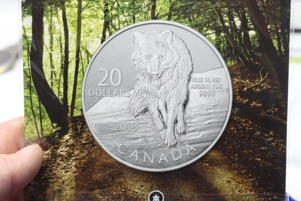 2013 Canada $20 Fine Silver Wolf Coin