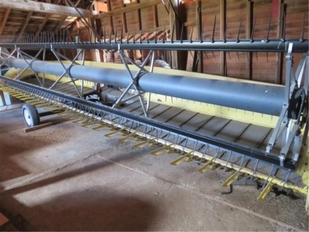 30' Honeybee Draper Header, S/N 430010682