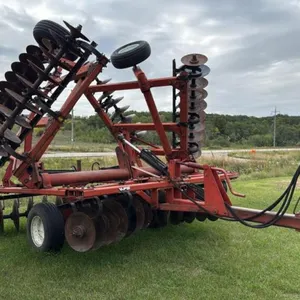24’ White 273 tandem disc s/n4886