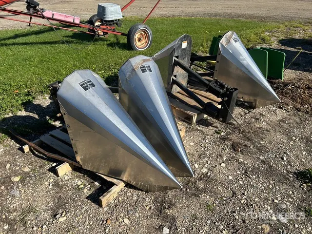 Quantity of (4) Tridekon Crop Dividers - Fits John Deere 4830