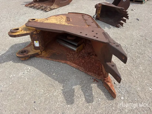 Entek 24 in Digging Excavator Bucket