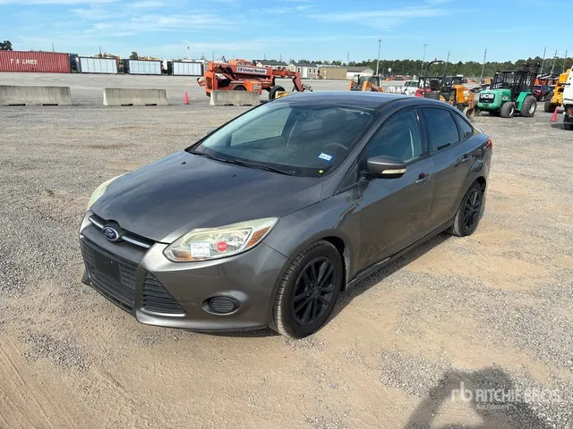 2014 Ford Focus SE Automobile