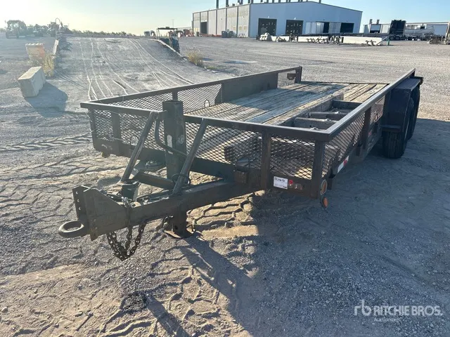 2002 Shopmade 18 ft T/A Utility Trailer