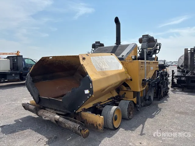 2015 Cat AP1000F Wheel Asphalt Paver