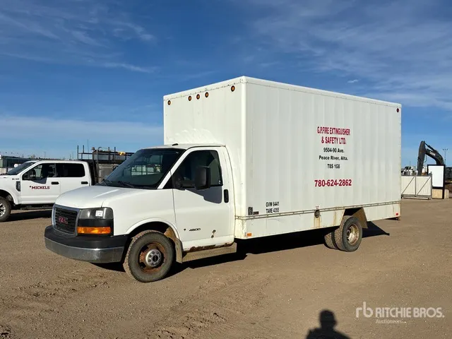 2013 GMC Savana Van Truck