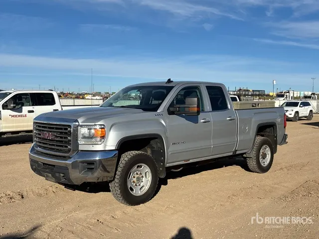 2018 GMC Sierra 2500HD SLE 4x4 Extended Cab Pickup