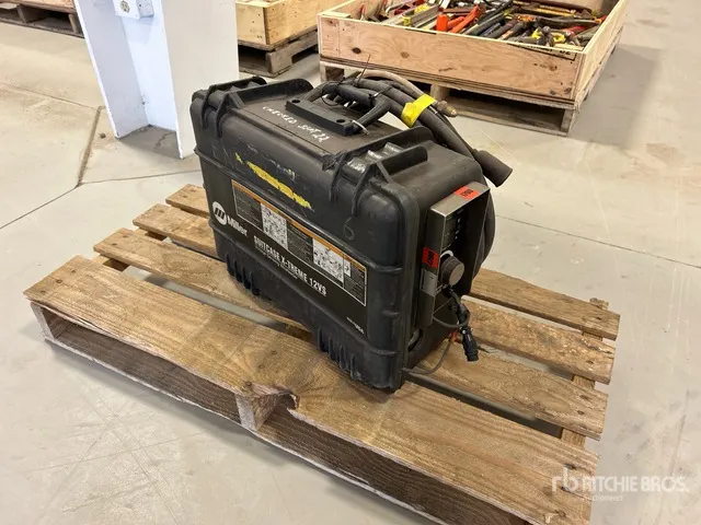 Miller Extreme 12VS Suitcase Wire Feeder