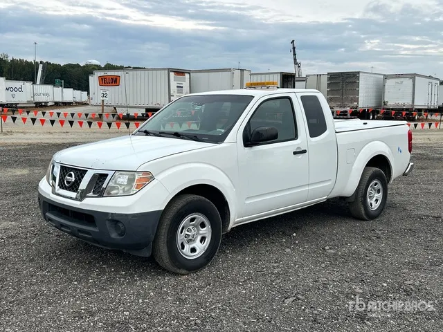 2014 Nissan Frontier 4x2 Extended Cab Pickup