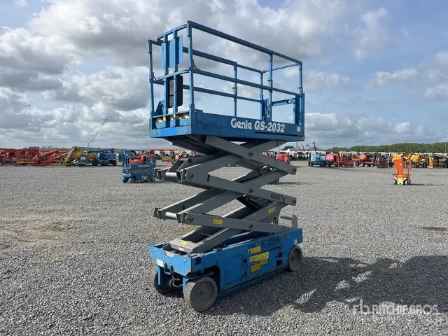 2016 Genie GS-2032 Electric Scissor Lift